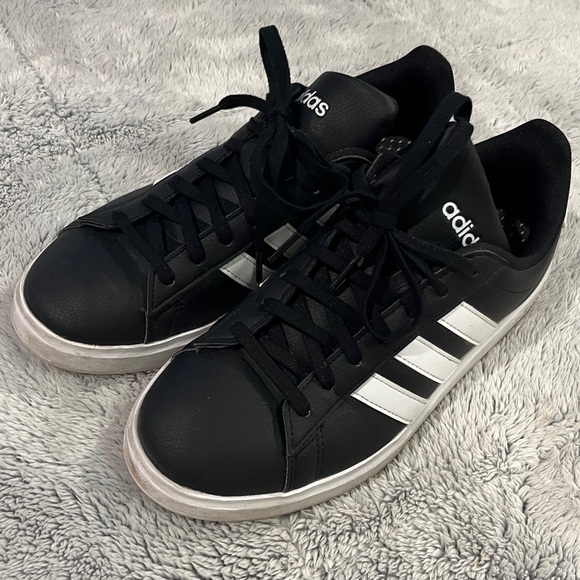 Adidas leather court sneakers!!! - Picture 6 of 10